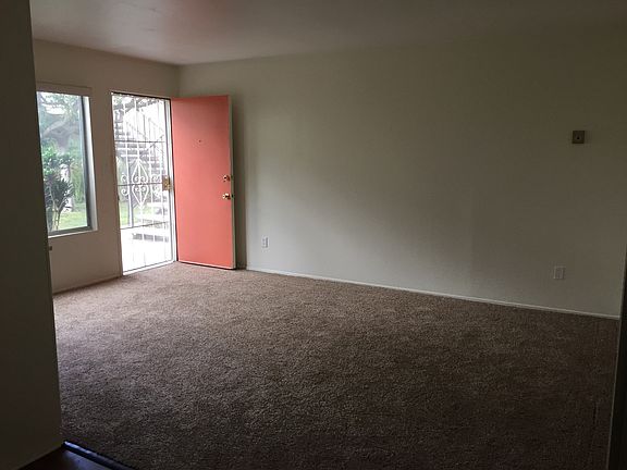 5th image of 4415 Hamilton St APT 3