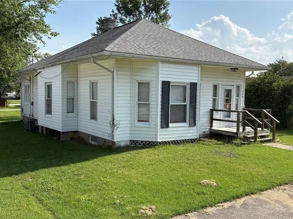 306 W Plum St, Percy, IL 62272