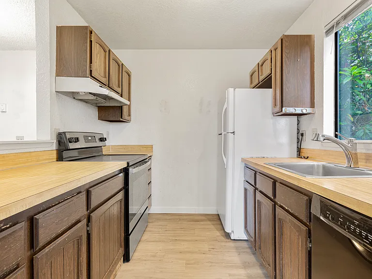 530 Mill Ave S #1 & 2 — Photo 34
