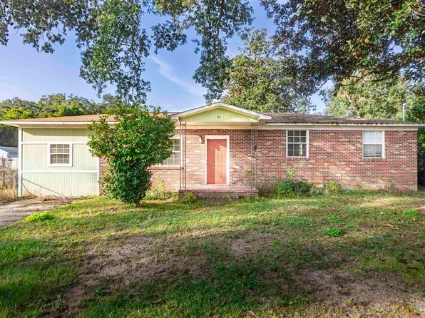 81 Monarch Ln, Pensacola, FL 32503