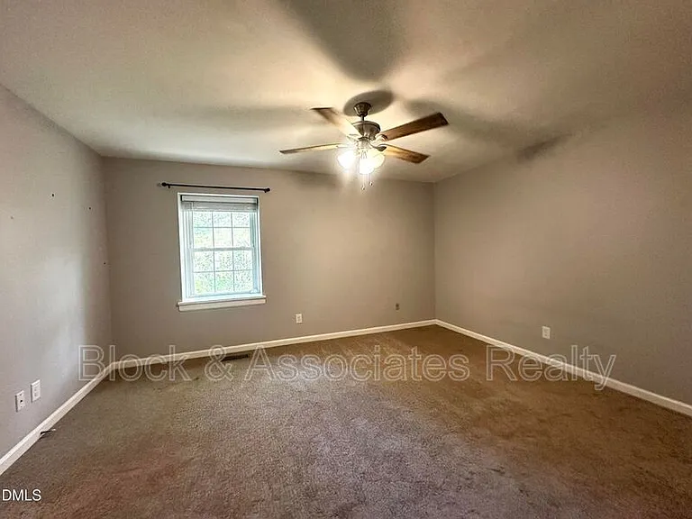 4808 Blue Bird Ct #D — Photo 10