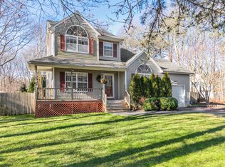 4 Bridal Path, Center Moriches, NY 11934