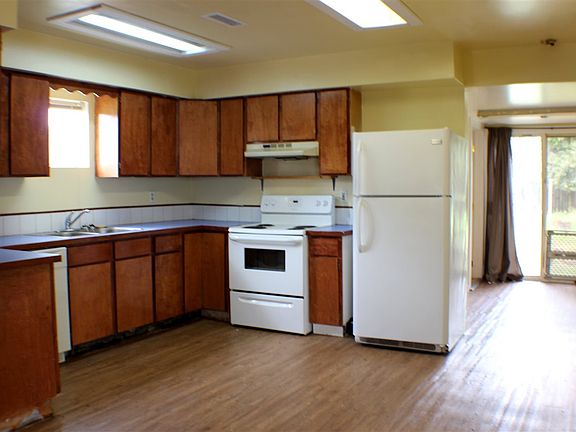 3rd image of 507 N Lefevre St