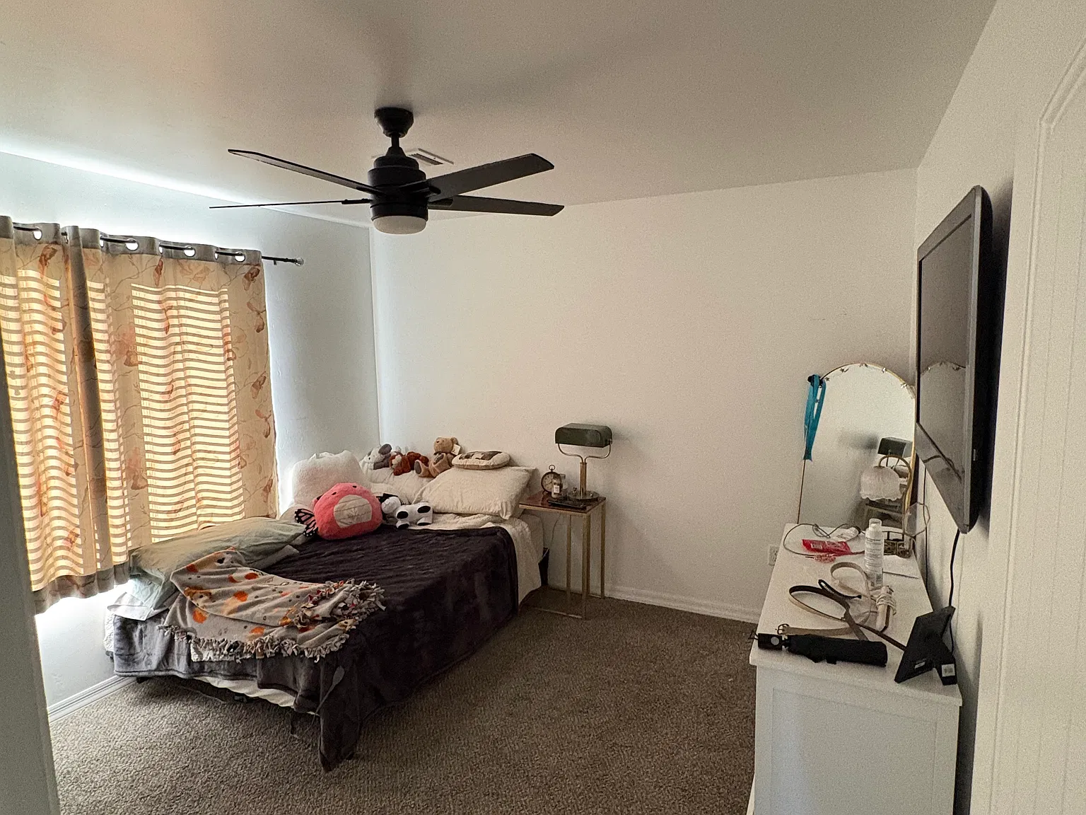 3 bed, 1562 sqft, $1,700 — Photo 2
