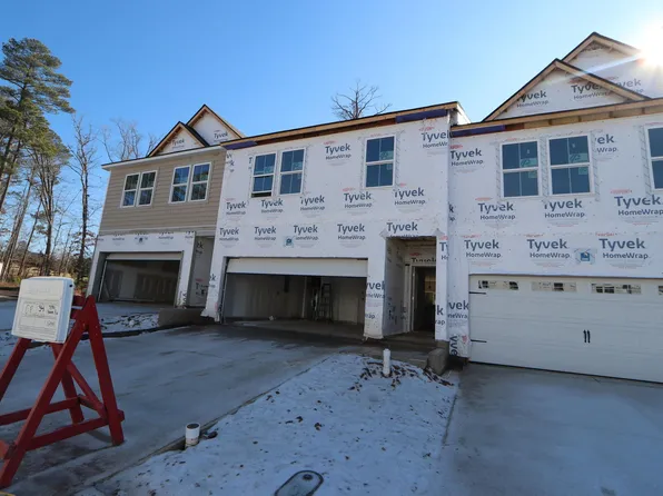 7130 Hubner Pl #34, Cary, NC 27519