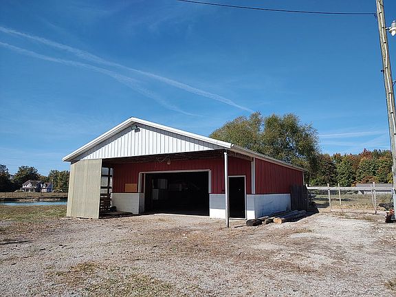 30X40 CONCRETE FLOOR GARAGE