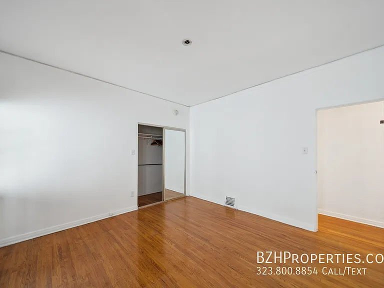 140 S Elm Dr #1 — Photo 7