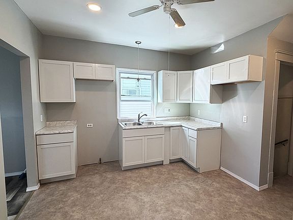 3rd image of 1809 Clover Ave