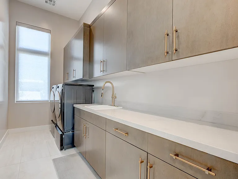 10949 Rossa Peak Ave — Photo 23