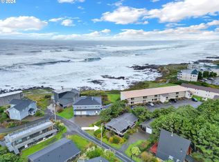 611 Coolidge Ln, Yachats, OR 97498