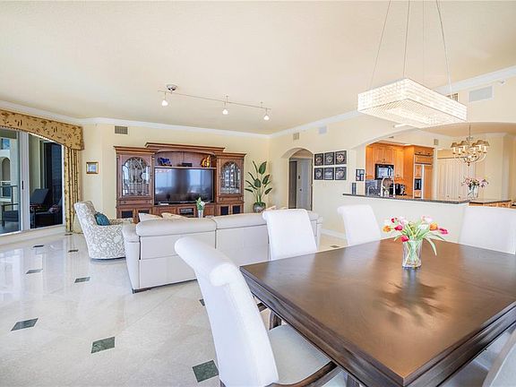 4th image of 100 Beach Dr NE Unit 1801
