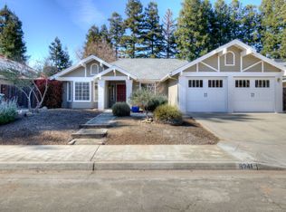 8241 N Yorktown Dr, Fresno, CA