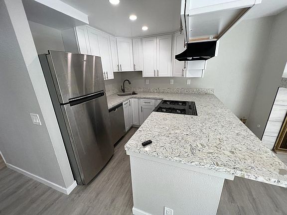 4th image of 4586 Idaho St APT 2