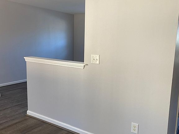 4th image of 133 Drewsbury Dr