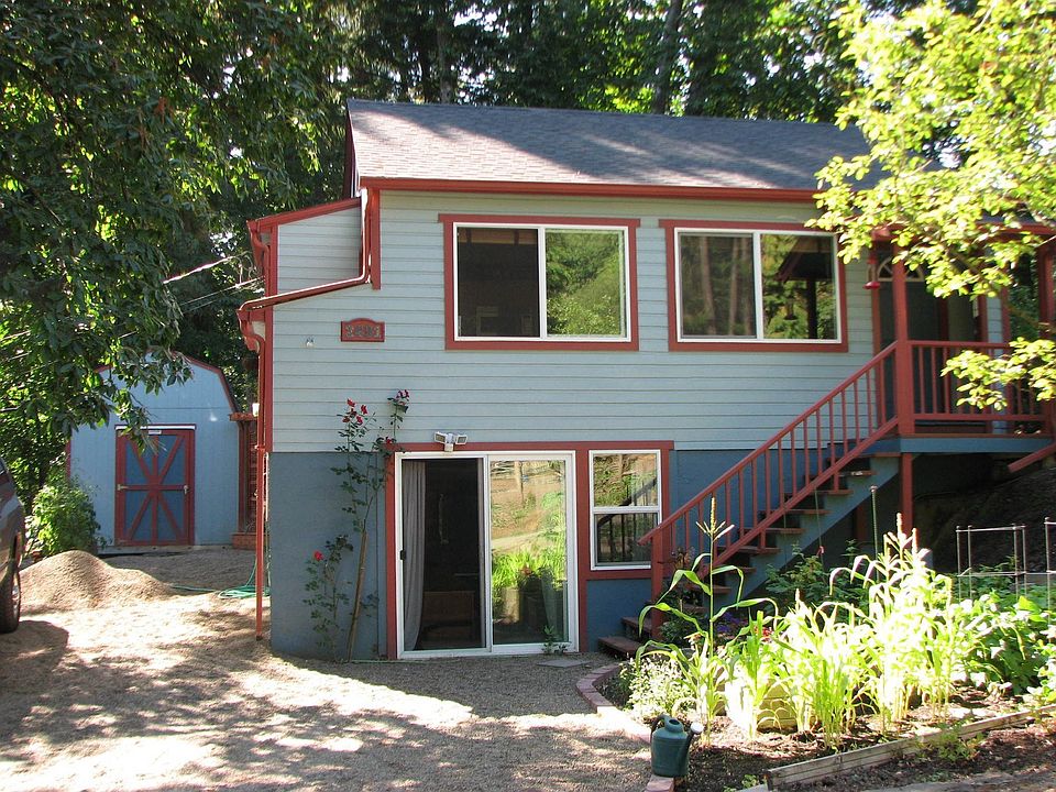 Exterior 1 of 3
