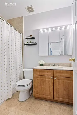 Rented by Sotheby's International Realty | media 16