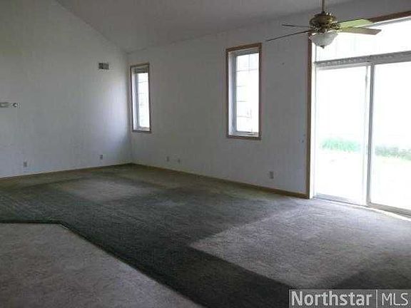 3rd image of 965 1st St