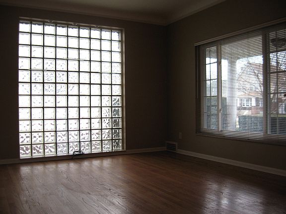 3rd image of 2113 McKinley Ave