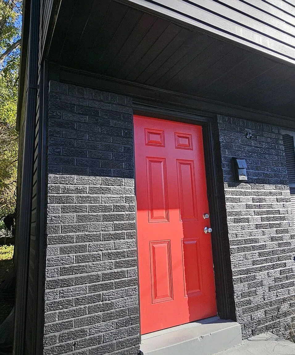 4137 Lee Avenue - 1 — Photo 4