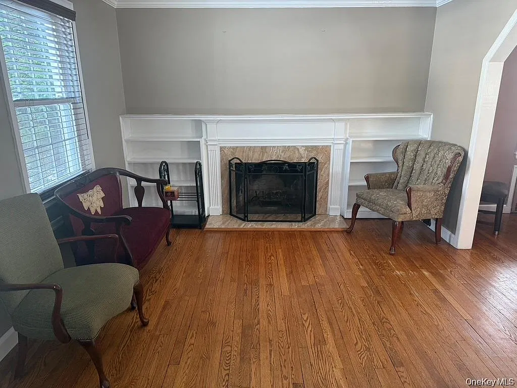 3 bed, 1.5 bath, 1244 sqft, $5,000 — Photo 4