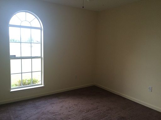 5th image of 7737 Parkview Cir W
