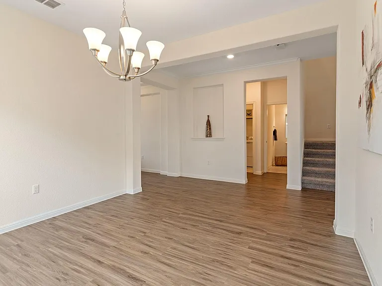 607 Allende Bnd — Photo 8
