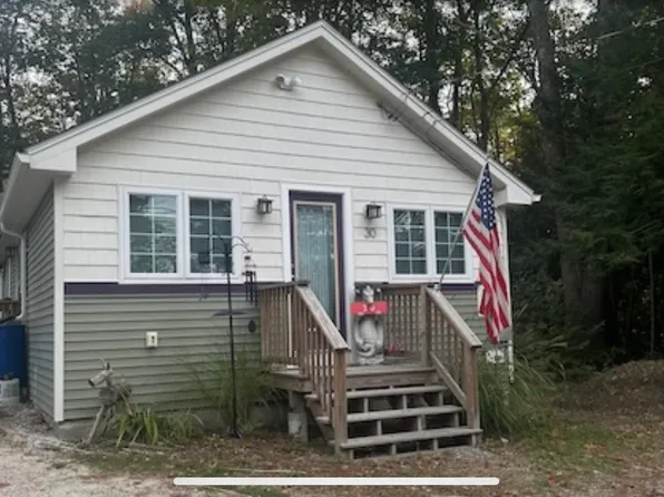 30 Hummingbird Lane, Hillsborough, NH 03244
