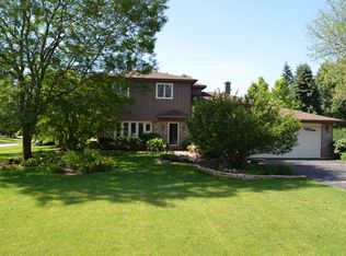 29W281 Wagner Rd, Naperville, IL 60564