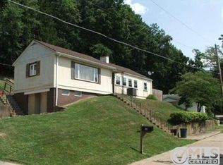 14 Fairview Ter, Wheeling, WV 26003