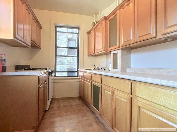 3rd image of 51 Bennett Ave APT A24
