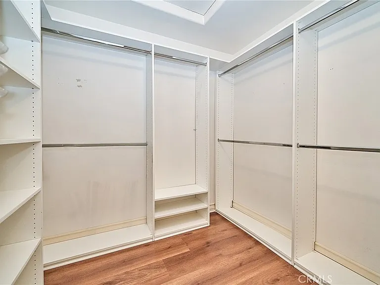 1089 Village Dr — Photo 33