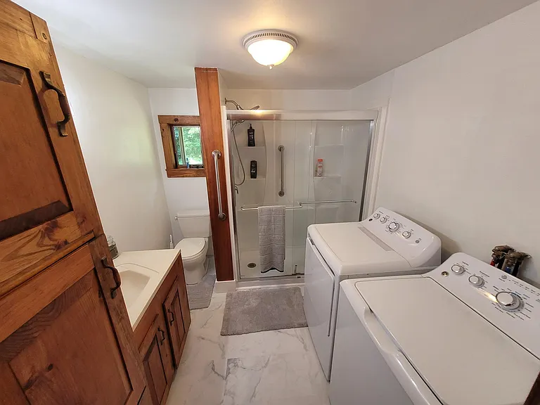 196 Forest Ave — Photo 5