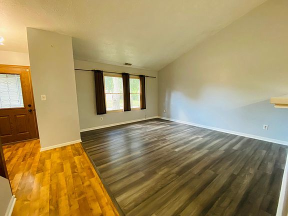 2nd image of 5669 Liberty Creek Dr E