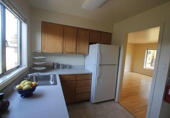 4th image of 1575 Pershing Dr APT G