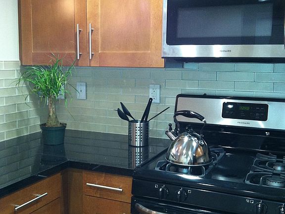 2nd image of 5838 Gregory Ave #101