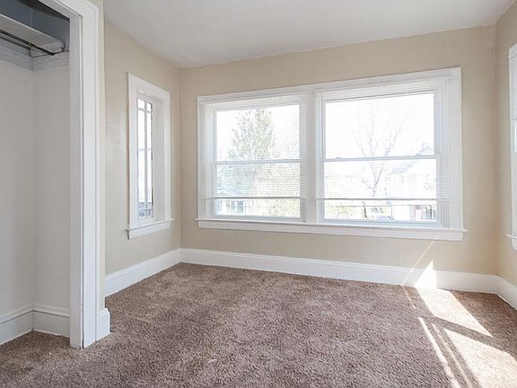 5th image of 15816 Grovewood Ave #2UP