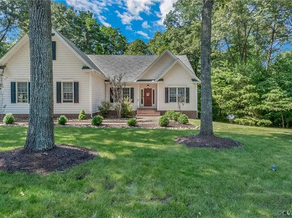 102 McCauley Pkwy, Aylett, VA 23009