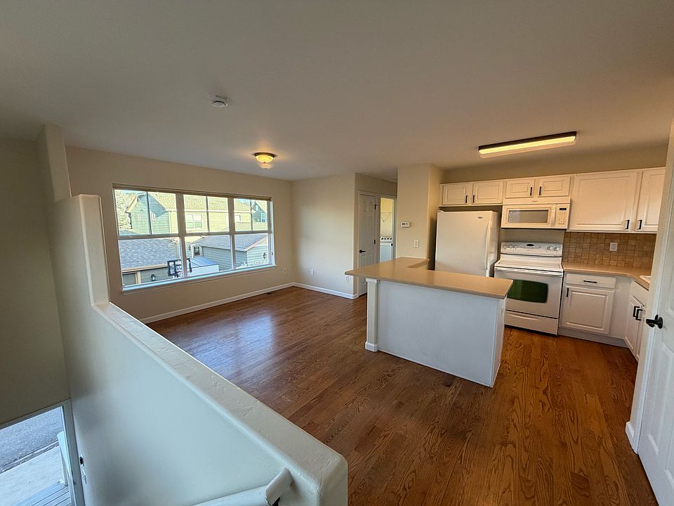 1st image of 189 Greenhorn Ave #B
