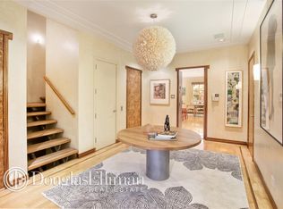 208-210 E 18th St, New York, NY 10003