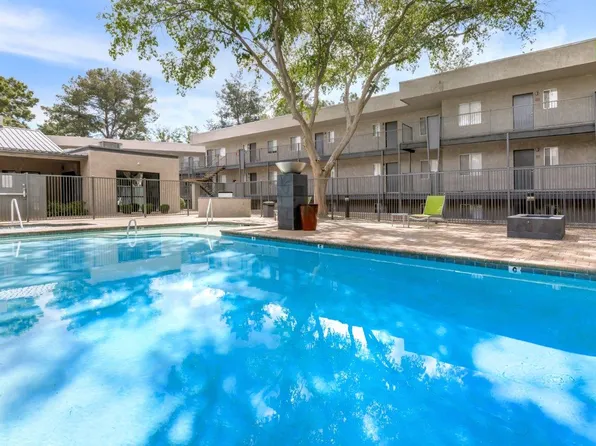 Treehouse Apartments