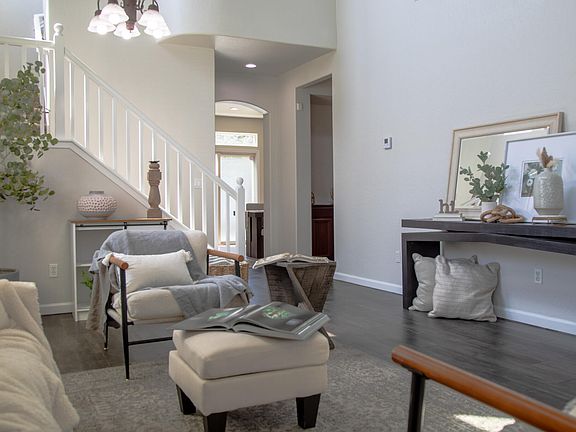 4th image of 3185 Brickfield Avenue