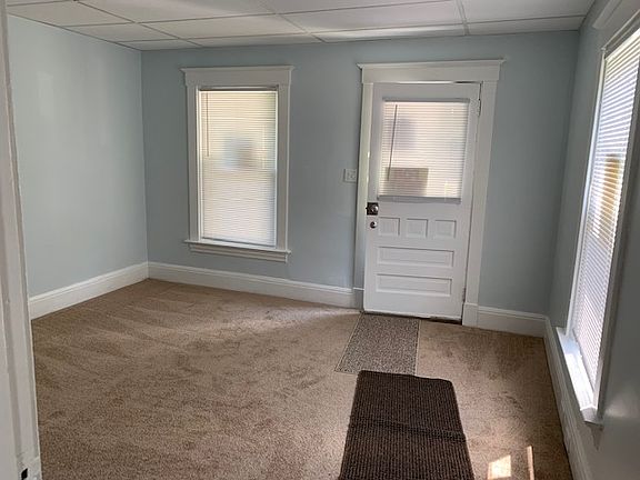 351 Williams front entry to living room