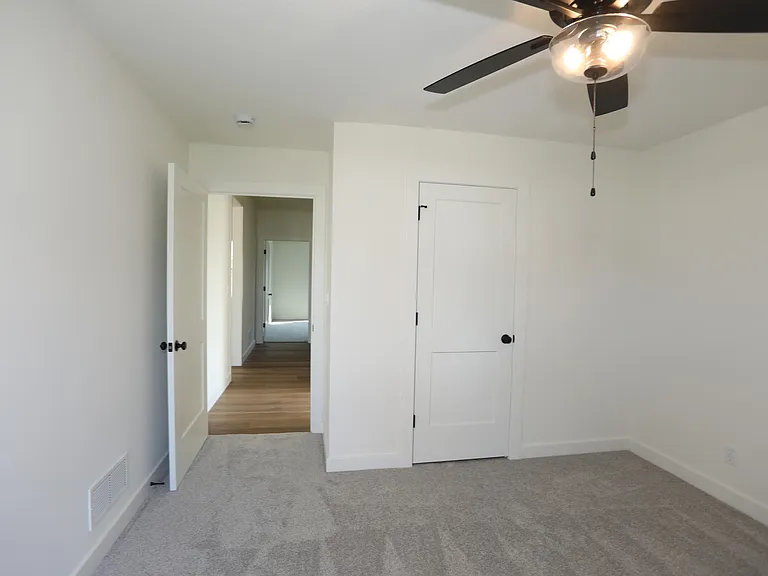 4605 Chambers Bay Dr — Photo 35