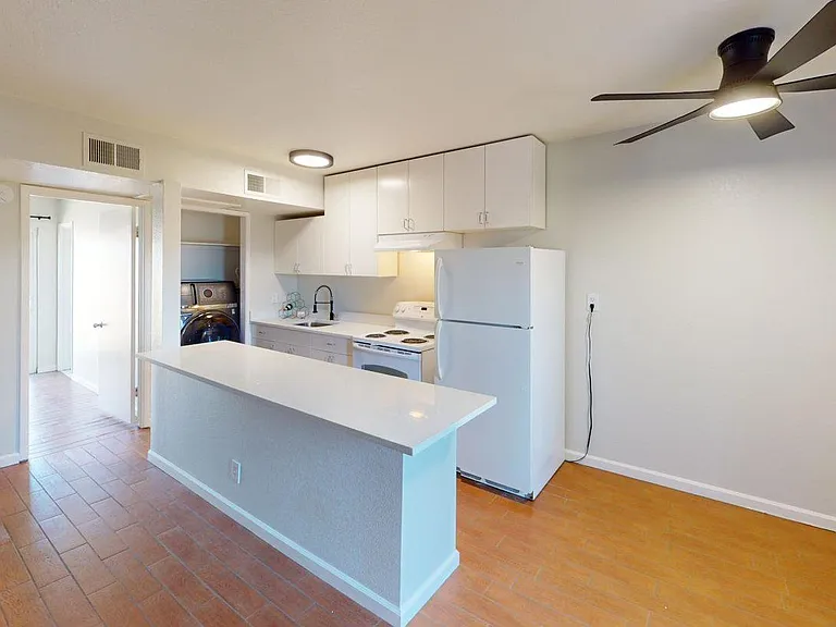 1712-1724 E Ocotillo Rd — Photo 83