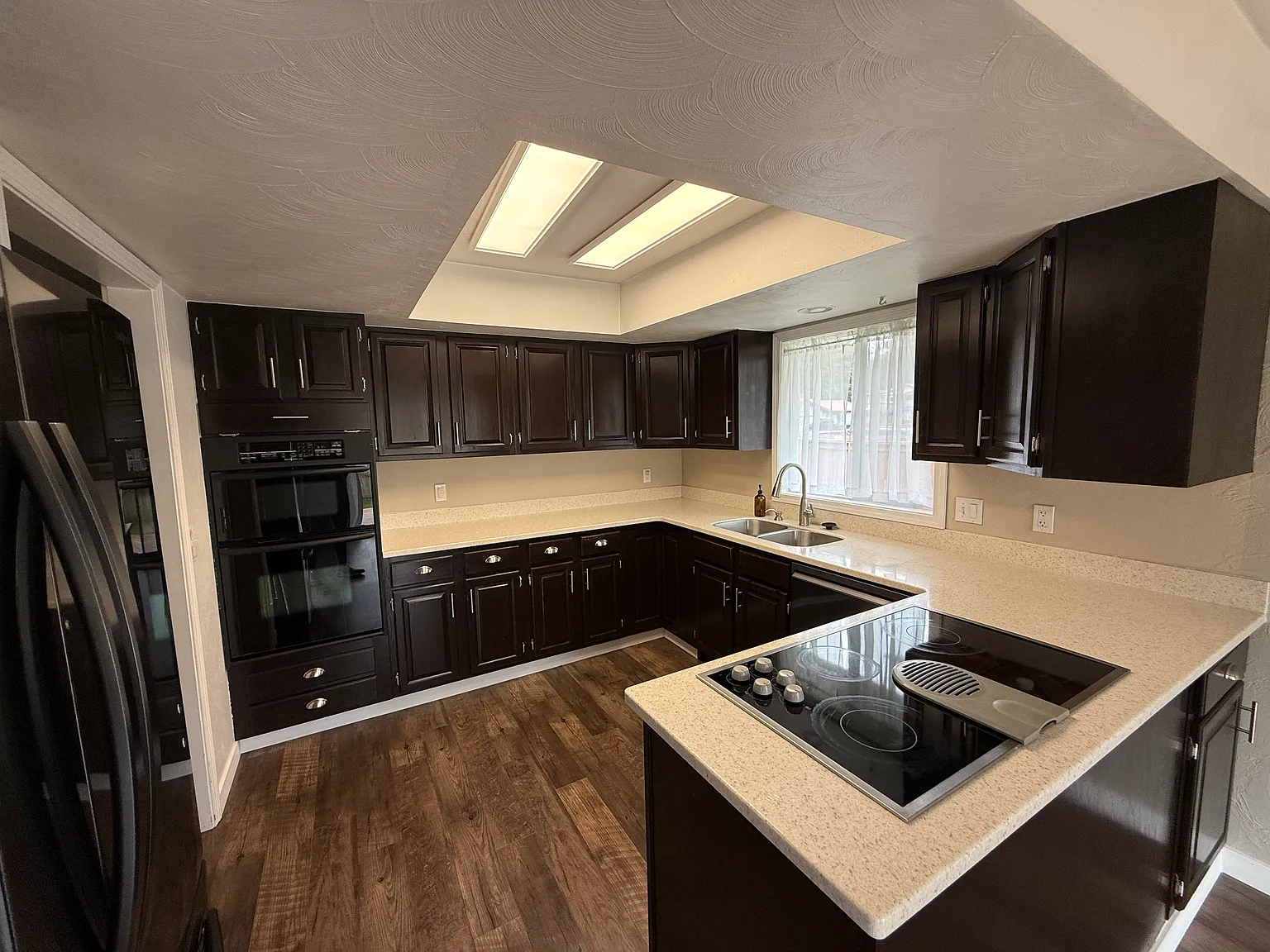 3 bed, 1312 sqft, $3,000 — Photo 4