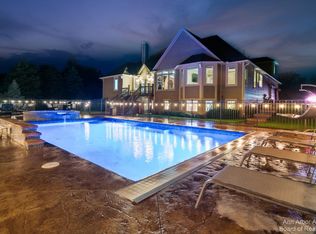 9607 Meadowlark Ct, Saline, MI