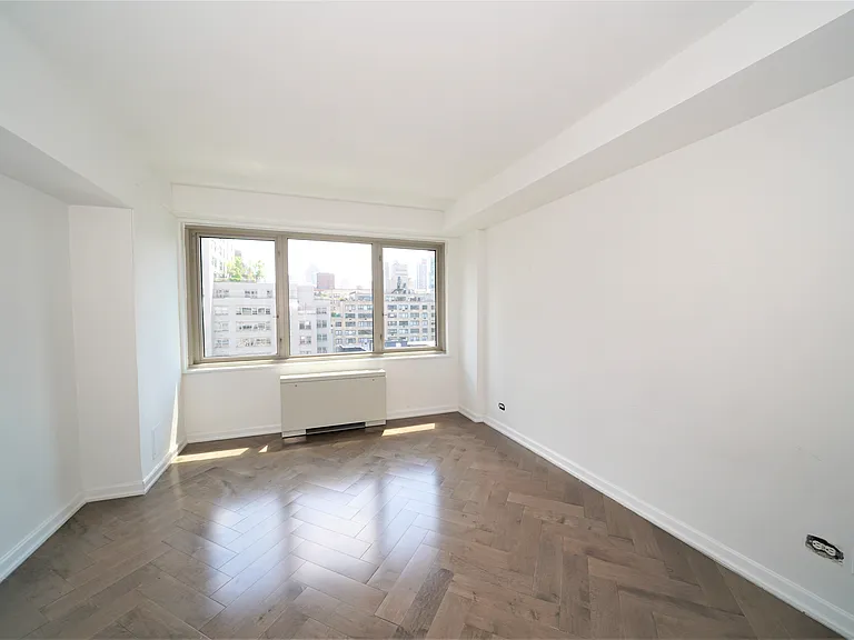 444 E 82nd St #4M — Photo 8