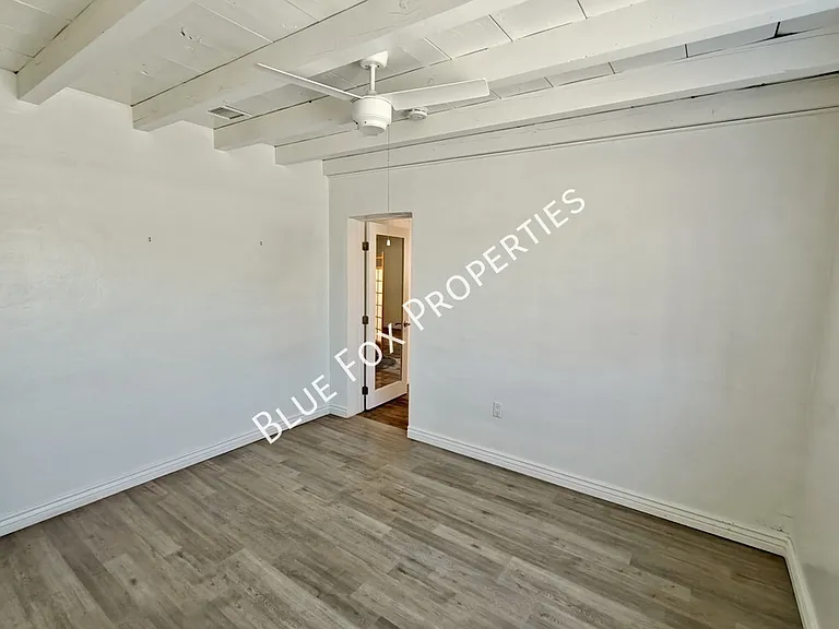 2233 N Isabel Blvd — Photo 25