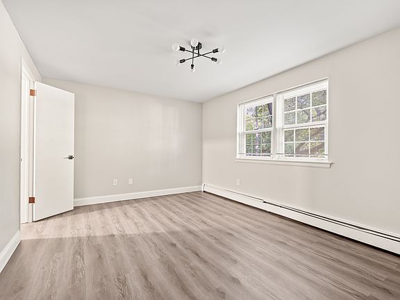 5th image of B1-191 High St #2A