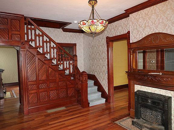 4th image of 203 W Buckeye St